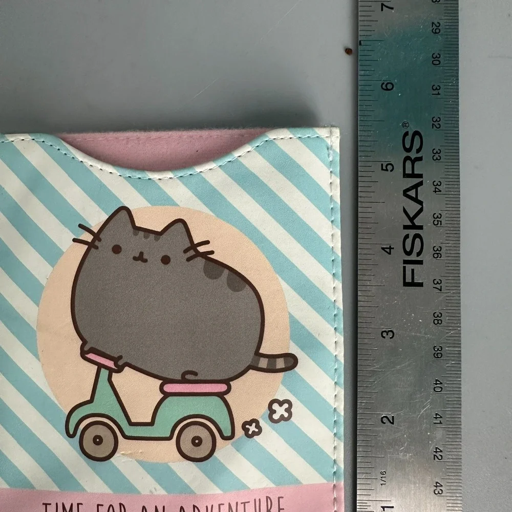 Pusheen material durable shown